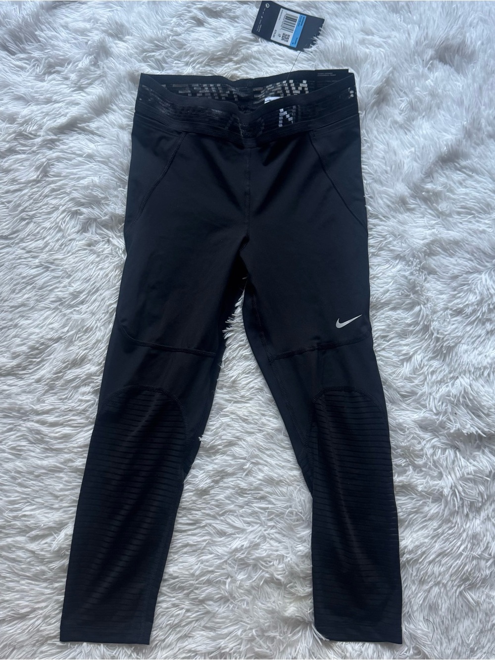 Nike Black women active capri mesh detail Leggings with White Swoosh